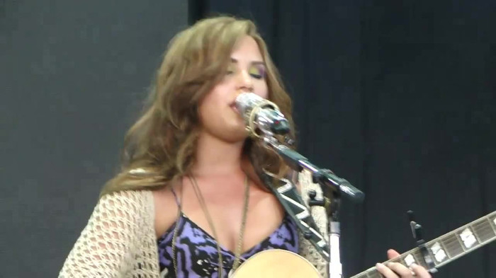 Demi Lovato Stop The World Soundcheck Tampa {HD} 1142