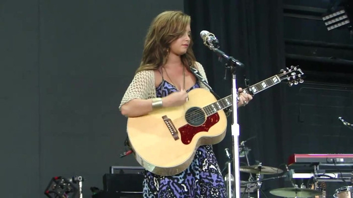 Demi Lovato Stop The World Soundcheck Tampa {HD} 0774