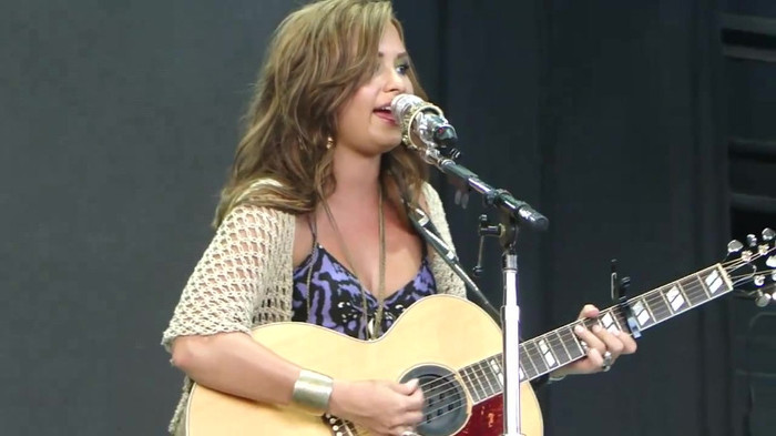 Demi Lovato Stop The World Soundcheck Tampa {HD} 1625 Demi Lovato Stop The World Soundcheck Tampa {HD} 1625