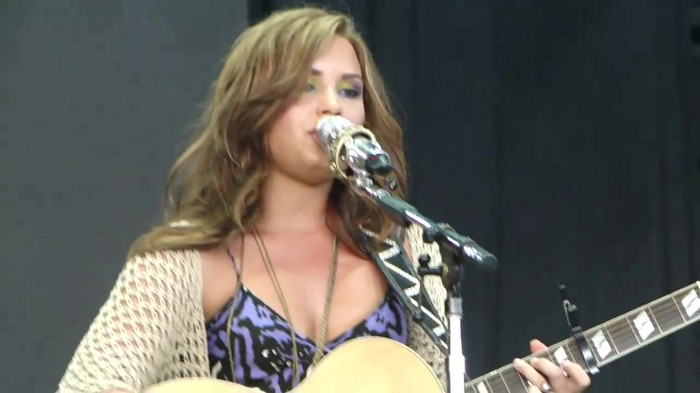 Demi Lovato Stop The World Soundcheck Tampa {HD} 1147