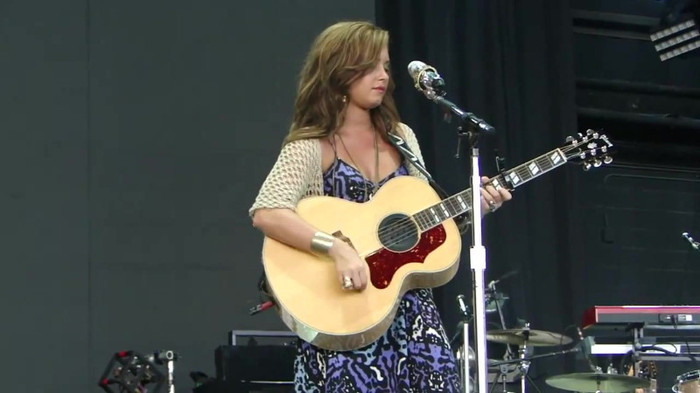Demi Lovato Stop The World Soundcheck Tampa {HD} 0779