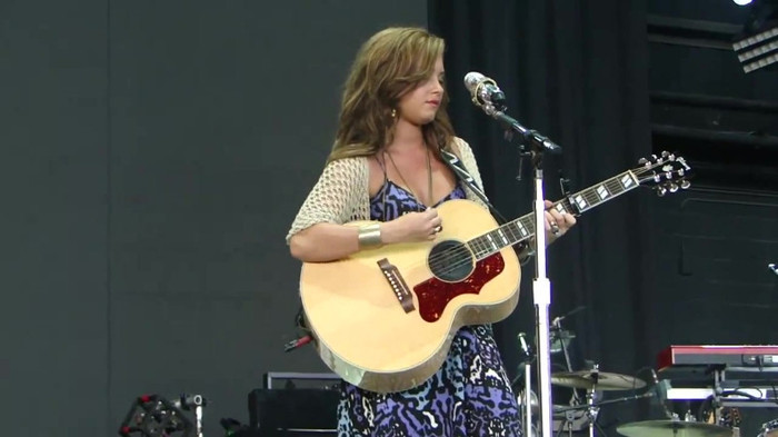 Demi Lovato Stop The World Soundcheck Tampa {HD} 0786