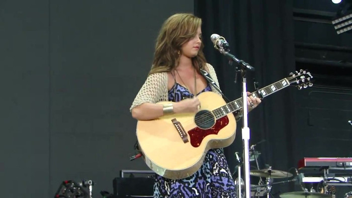 Demi Lovato Stop The World Soundcheck Tampa {HD} 0787