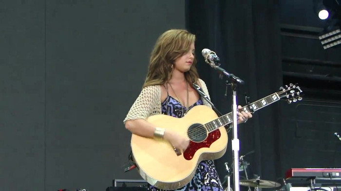 Demi Lovato Stop The World Soundcheck Tampa {HD} 0817