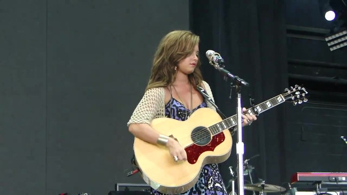 Demi Lovato Stop The World Soundcheck Tampa {HD} 0819