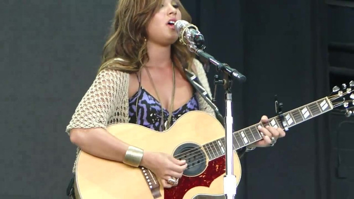 Demi Lovato Stop The World Soundcheck Tampa {HD} 1683