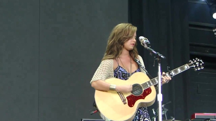 Demi Lovato Stop The World Soundcheck Tampa {HD} 0841