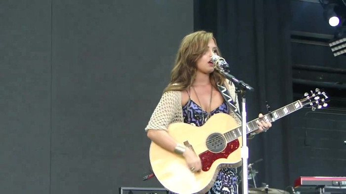 Demi Lovato Stop The World Soundcheck Tampa {HD} 0860