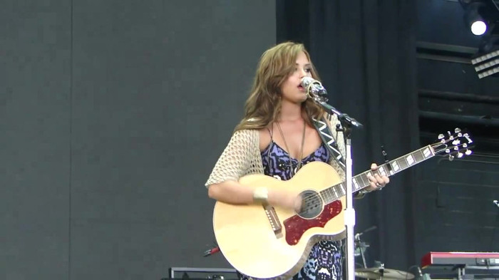 Demi Lovato Stop The World Soundcheck Tampa {HD} 0863