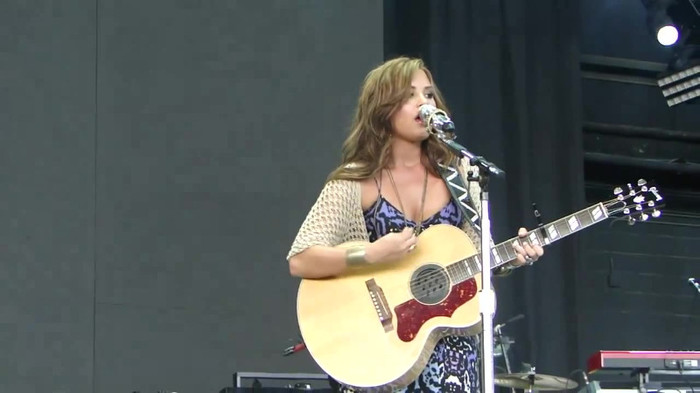 Demi Lovato Stop The World Soundcheck Tampa {HD} 0866