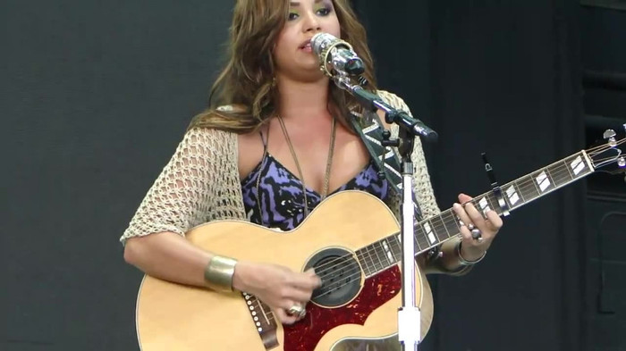 Demi Lovato Stop The World Soundcheck Tampa {HD} 1707 Demi Lovato Stop The World Soundcheck Tampa {HD} 1707