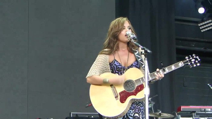 Demi Lovato Stop The World Soundcheck Tampa {HD} 0868