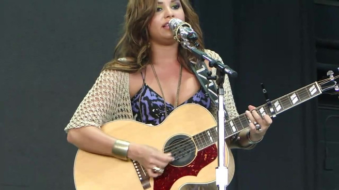 Demi Lovato Stop The World Soundcheck Tampa {HD} 1708 Demi Lovato Stop The World Soundcheck Tampa {HD} 1708