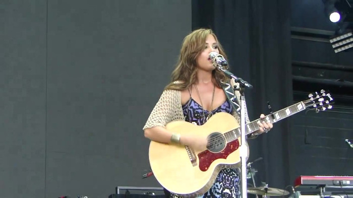 Demi Lovato Stop The World Soundcheck Tampa {HD} 0869