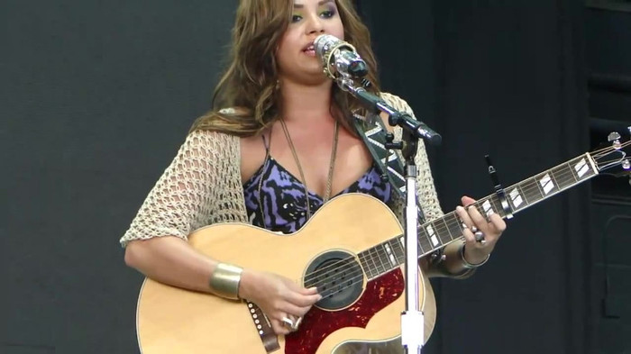 Demi Lovato Stop The World Soundcheck Tampa {HD} 1709 Demi Lovato Stop The World Soundcheck Tampa {HD} 1709