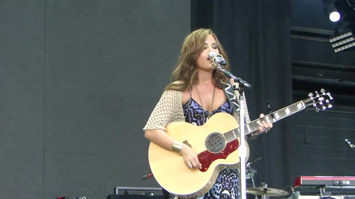 Demi Lovato Stop The World Soundcheck Tampa {HD} 0872
