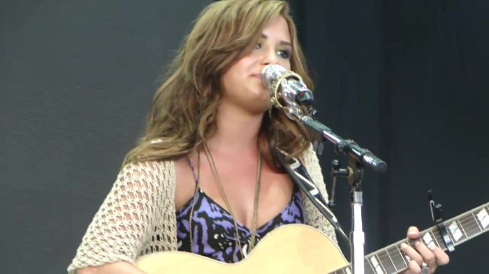 Demi Lovato Stop The World Soundcheck Tampa {HD} 1253