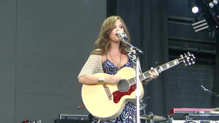 Demi Lovato Stop The World Soundcheck Tampa {HD} 0892