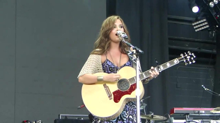 Demi Lovato Stop The World Soundcheck Tampa {HD} 0894