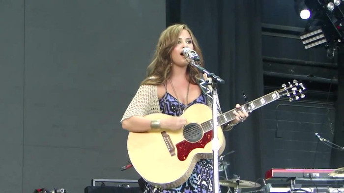 Demi Lovato Stop The World Soundcheck Tampa {HD} 0895