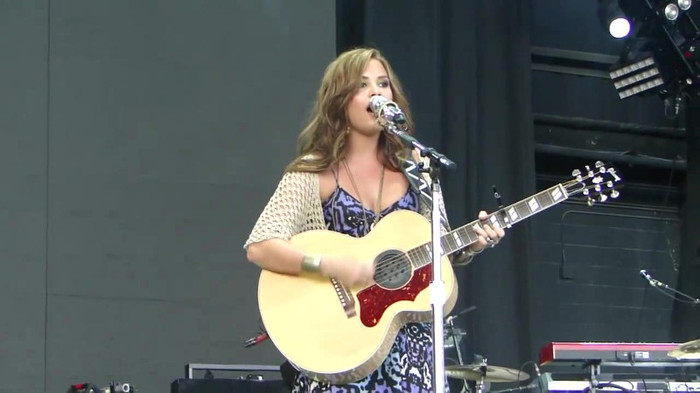 Demi Lovato Stop The World Soundcheck Tampa {HD} 0897 - Demilush - Stop The World Soundcheck Tampa Part oo1