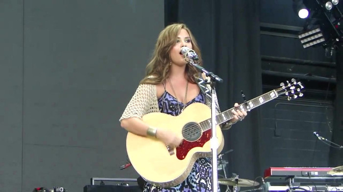 Demi Lovato Stop The World Soundcheck Tampa {HD} 0898 - Demilush - Stop The World Soundcheck Tampa Part oo1