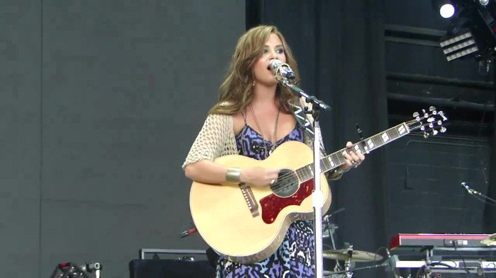 Demi Lovato Stop The World Soundcheck Tampa {HD} 0908 - Demilush - Stop The World Soundcheck Tampa Part oo1