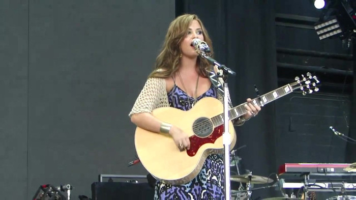Demi Lovato Stop The World Soundcheck Tampa {HD} 0913