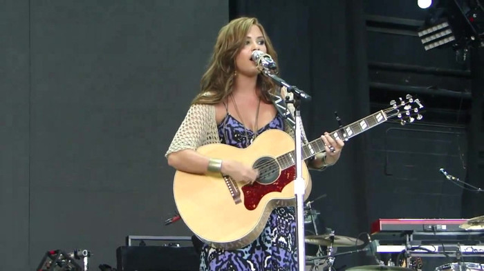 Demi Lovato Stop The World Soundcheck Tampa {HD} 0924