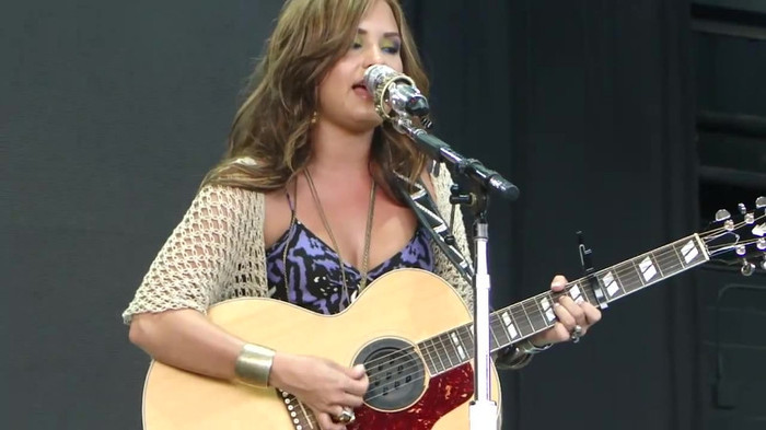Demi Lovato Stop The World Soundcheck Tampa {HD} 1769