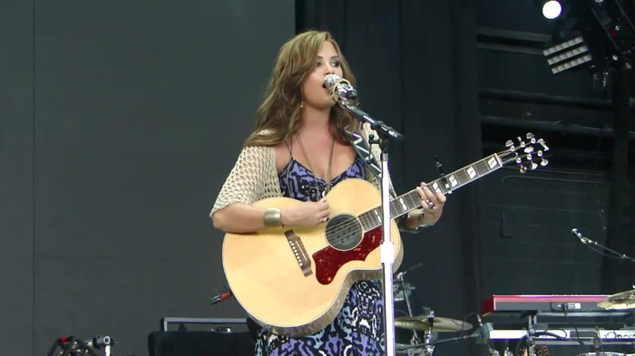 Demi Lovato Stop The World Soundcheck Tampa {HD} 0933