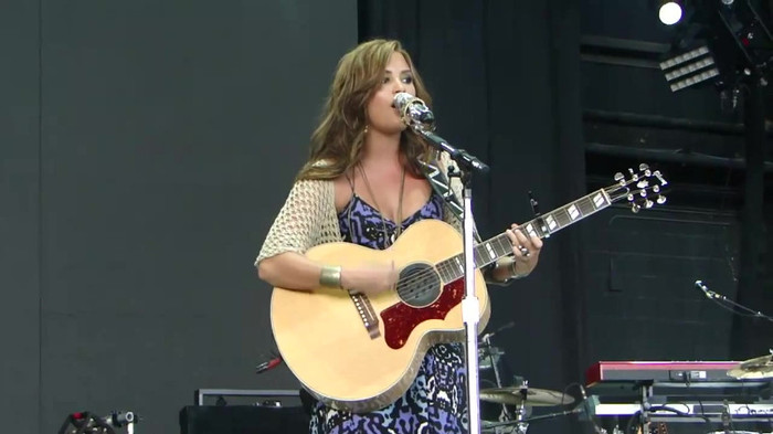 Demi Lovato Stop The World Soundcheck Tampa {HD} 0935