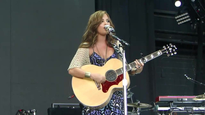 Demi Lovato Stop The World Soundcheck Tampa {HD} 0936