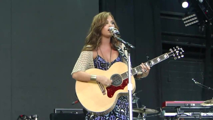 Demi Lovato Stop The World Soundcheck Tampa {HD} 0942