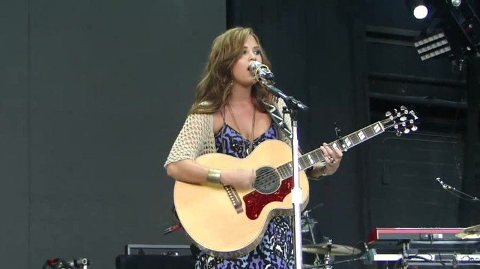 Demi Lovato Stop The World Soundcheck Tampa {HD} 0948