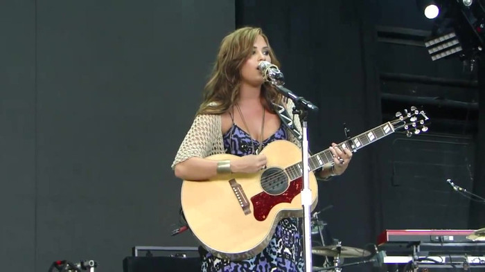 Demi Lovato Stop The World Soundcheck Tampa {HD} 0959 - Demilush - Stop The World Soundcheck Tampa Part oo1