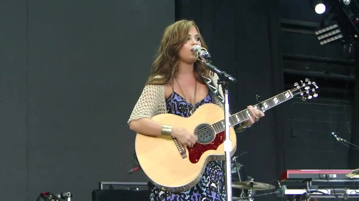 Demi Lovato Stop The World Soundcheck Tampa {HD} 0963 - Demilush - Stop The World Soundcheck Tampa Part oo1