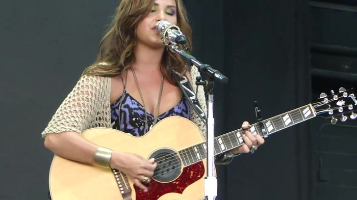 Demi Lovato Stop The World Soundcheck Tampa {HD} 1795 Demi Lovato Stop The World Soundcheck Tampa {HD} 1795