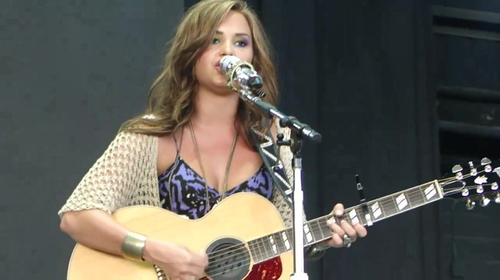 Demi Lovato Stop The World Soundcheck Tampa {HD} 1829 Demi Lovato Stop The World Soundcheck Tampa {HD} 1829