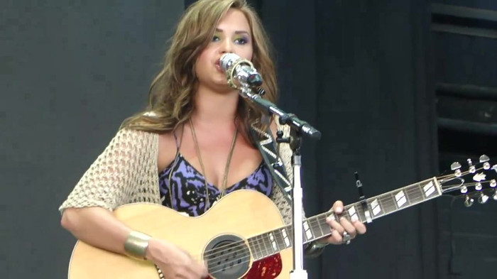 Demi Lovato Stop The World Soundcheck Tampa {HD} 1830 Demi Lovato Stop The World Soundcheck Tampa {HD} 1830