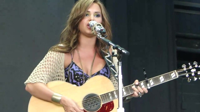 Demi Lovato Stop The World Soundcheck Tampa {HD} 1831 Demi Lovato Stop The World Soundcheck Tampa {HD} 1831