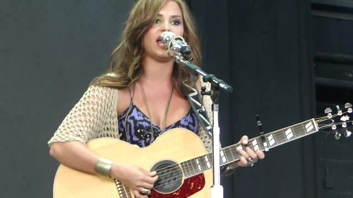 Demi Lovato Stop The World Soundcheck Tampa {HD} 1835 Demi Lovato Stop The World Soundcheck Tampa {HD} 1835