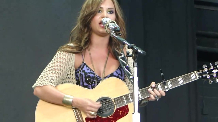 Demi Lovato Stop The World Soundcheck Tampa {HD} 1840 Demi Lovato Stop The World Soundcheck Tampa {HD} 1840