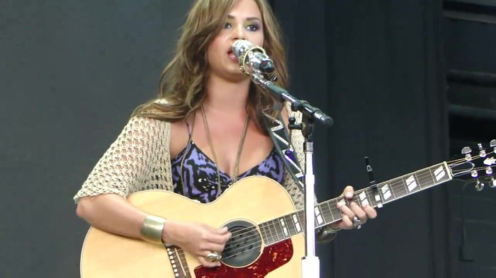 Demi Lovato Stop The World Soundcheck Tampa {HD} 1841 Demi Lovato Stop The World Soundcheck Tampa {HD} 1841