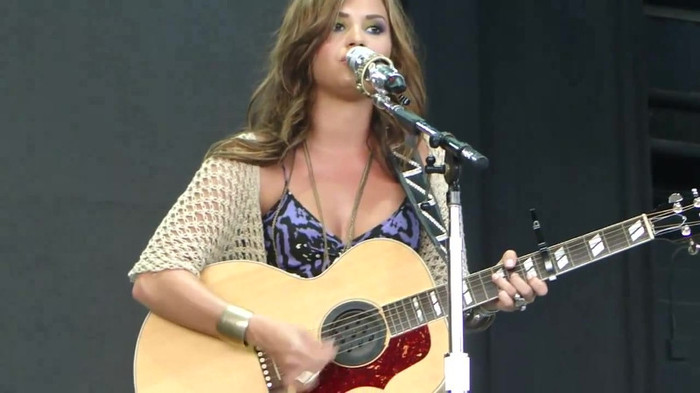 Demi Lovato Stop The World Soundcheck Tampa {HD} 1853 Demi Lovato Stop The World Soundcheck Tampa {HD} 1853