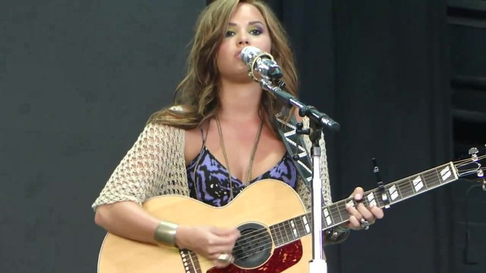 Demi Lovato Stop The World Soundcheck Tampa {HD} 1880 - Demilush - Stop The World Soundcheck Tampa Part oo3