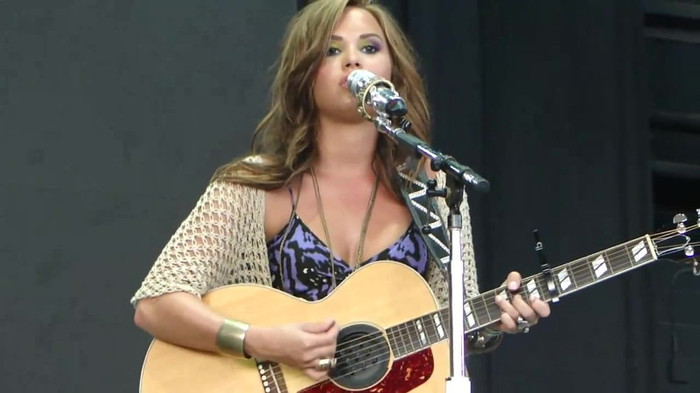 Demi Lovato Stop The World Soundcheck Tampa {HD} 1882 - Demilush - Stop The World Soundcheck Tampa Part oo3