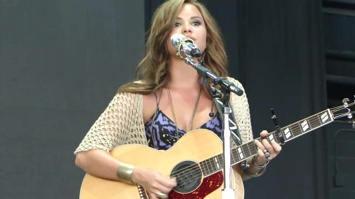Demi Lovato Stop The World Soundcheck Tampa {HD} 1457