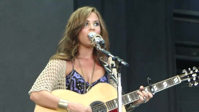 Demi Lovato Stop The World Soundcheck Tampa {HD} 1478