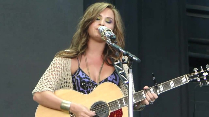 Demi Lovato Stop The World Soundcheck Tampa {HD} 1960 - Demilush - Stop The World Soundcheck Tampa Part oo3